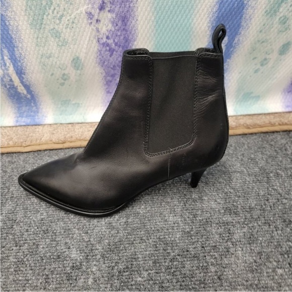 🔥 STEAL DEAL 🔥 NEW Moschino Black Ankle Mini-Heeled Boots Made in Italy - Picture 8 of 8
